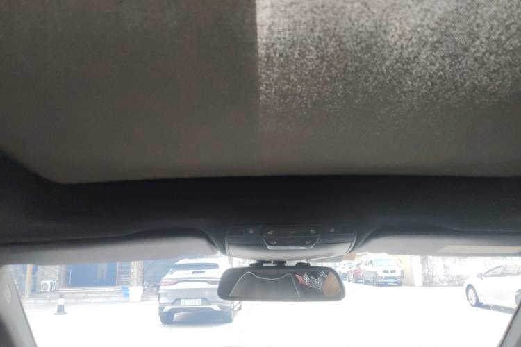 Used Mercedes-Benz GLC 2018 Facelifted GLC 260 4MATIC Dynamic Edition Headliner