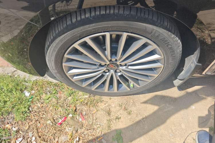 Used Hongqi H9 2022 2.0T Smart Connect Flagship Edition Left Front Wheel Hub