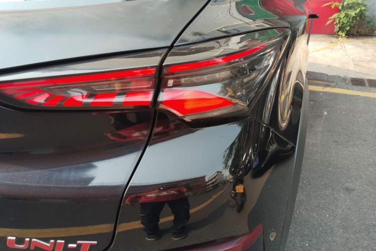 Used CHANGAN UNI-T 2020 1.5T Prestige Version Right Rear Taillight