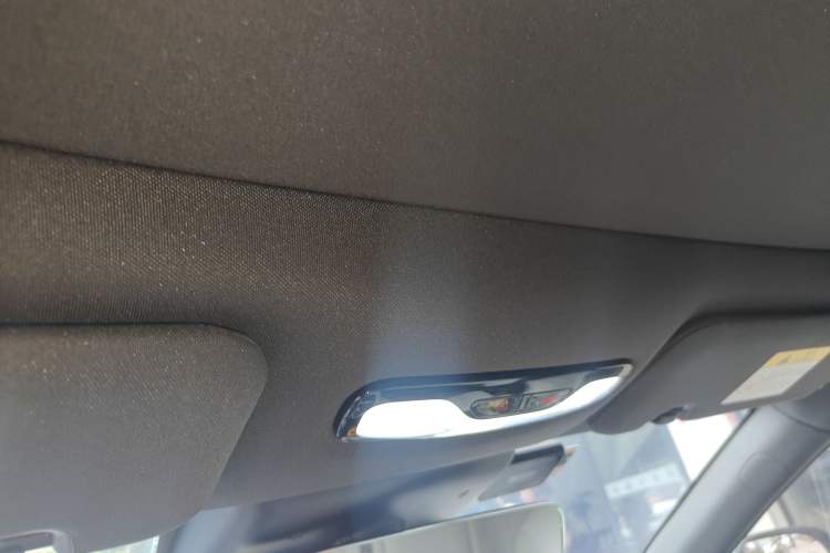 Used CHANGAN NEVO A07 2025 All-Electric "True Fragrance" Edition 710-Mile Long-Range Version Headliner