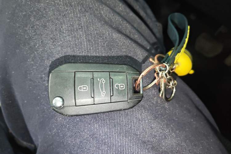 Used Peugeot 2008 2014 1.6L Automatic Fashion Edition