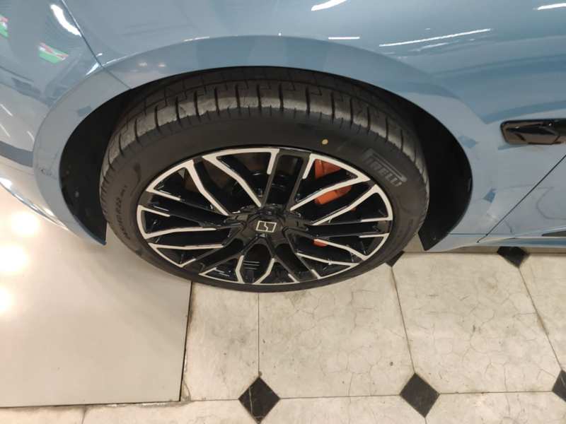 Used Zeekr 001 2025 YOU Edition 100 kWh All-Wheel Drive — 22