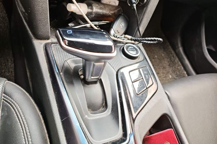 Used Hyundai ix35 2021 2.0L Automatic 2WD GLS Leading Edition Gear Lever