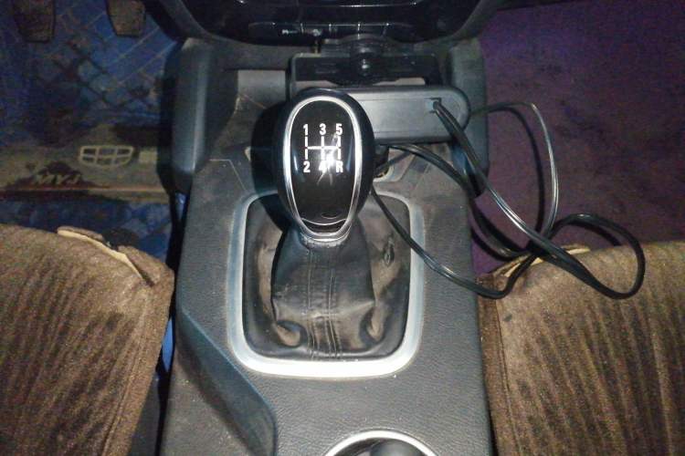 Used Geely Auto Vision X6 2016 1.8L Manual Luxury Model
