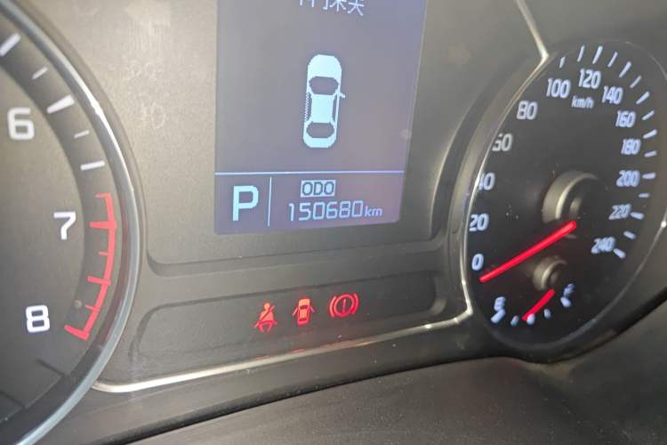 Used Kia K3 2013 1.6L Automatic GLS Odometer Close Up