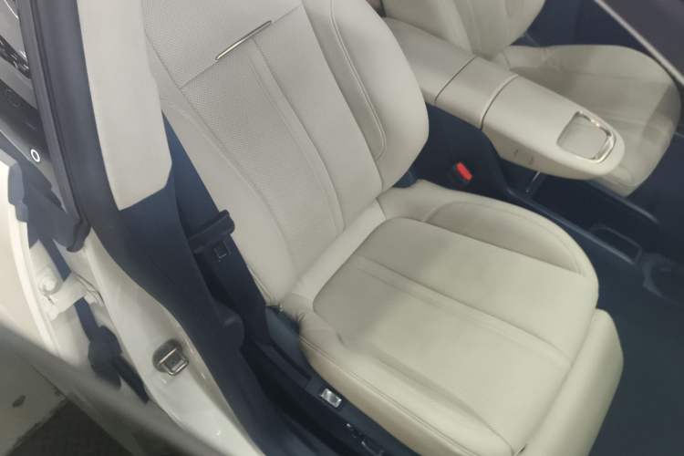 Used Zeekr X 2023 Four-Wheel Drive YOU Edition 4 Seats
