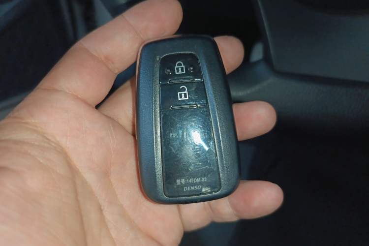 Used Toyota C-HR 2022 2.0L Comfort Edition Interior 1