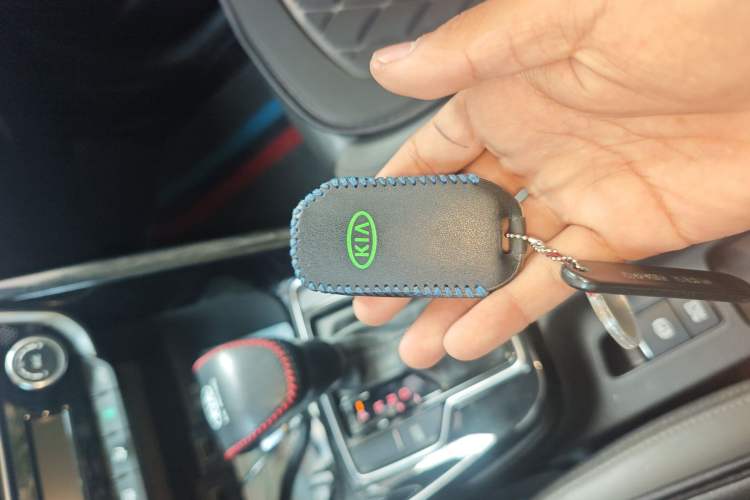 Used Kia Sportage R 2018 2.0L Automatic Smart Luxury Version China V Standard Vehicle Key