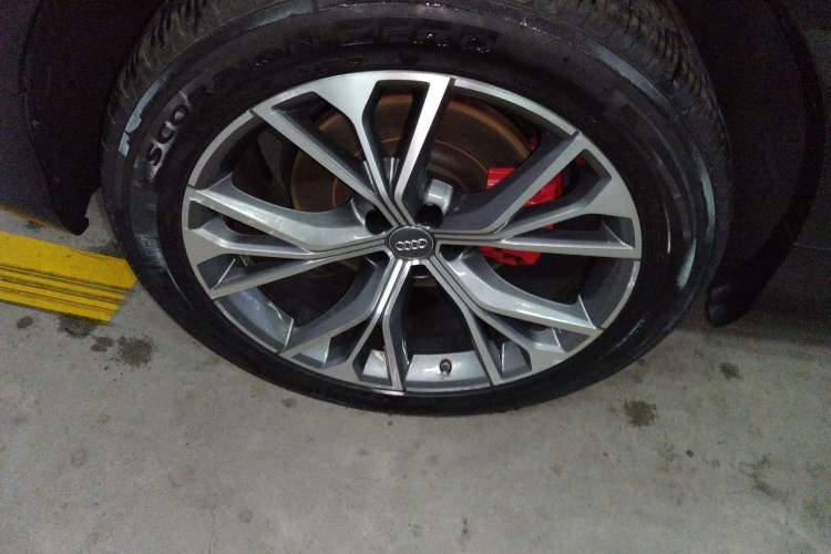 Used Audi Q8 2019 55 TFSI Luxury Dynamic Model
