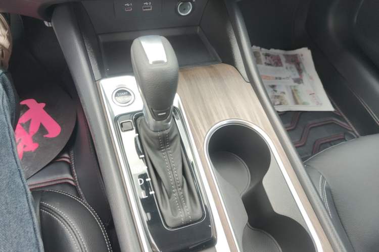 Used Nissan Teana 2021 2.0L XL Comfort Edition Gear Lever