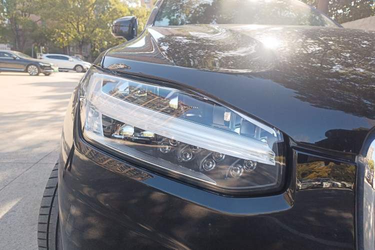 Used Volvo XC90 2019 T6 Zhiyi Edition 7-Seater China V Emission Standard
