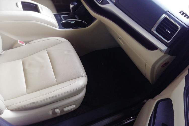 Used Toyota Highlander 2015 2.0T Four-Wheel Drive Luxury Edition 7-Seater