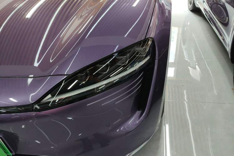 Used Hima Luxeed R7 2025 Extended-Range 331km Ultra Left Front Headlight