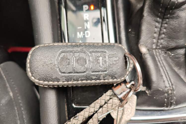 Used Mazda 3 Axela 2017 Sedan 1.5L Automatic Luxury Model Emission Standard China V Vehicle Key