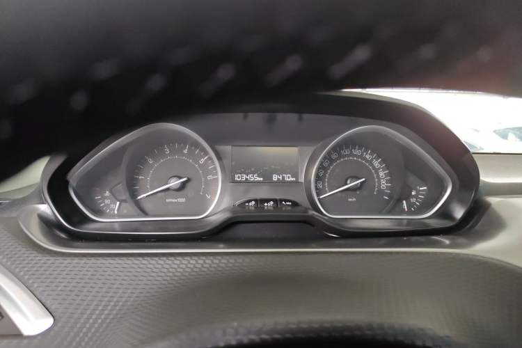 Used Peugeot 2008 2014 1.6L Automatic Fashion Edition
