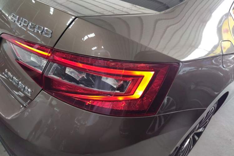 Used Skoda Superb 2016 TSI330 DSG Smart Drive Edition