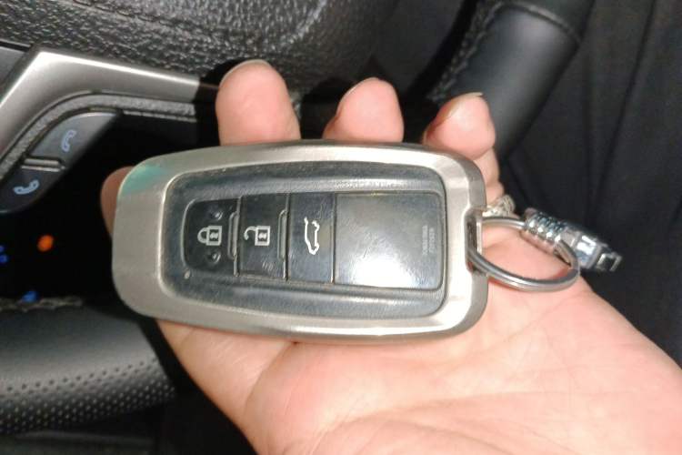 Used Toyota Prado 2018 3.5L Automatic SX Vehicle Key