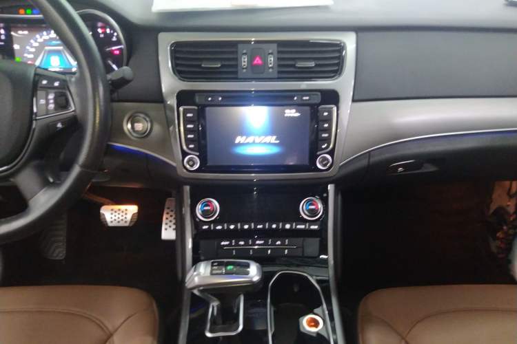 Used Haval H8 2017 2.0T Diesel 4x4 Smart Enjoyment Version
