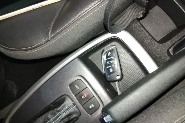 Used Chevrolet Lova RV 2016 1.5L Automatic FunDrive Edition Interior 1