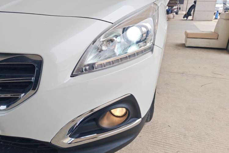 Used Peugeot 3008 2015 1.6THP Automatic Classic Edition Left Front Headlight