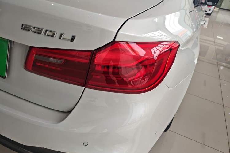 Used BMW 5 Series 2018 Restyled 530Li Luxury Edition M Sport Package
