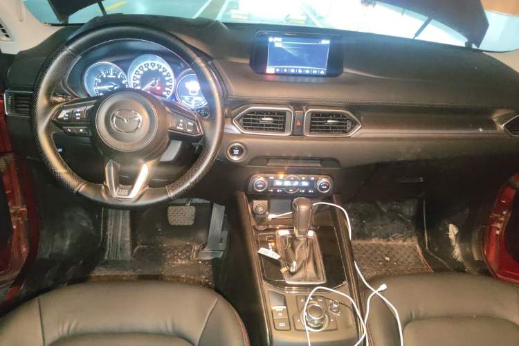 Used Mazda CX-5 2020 2.0L Automatic Two-Wheel Drive Smart Version Center Console