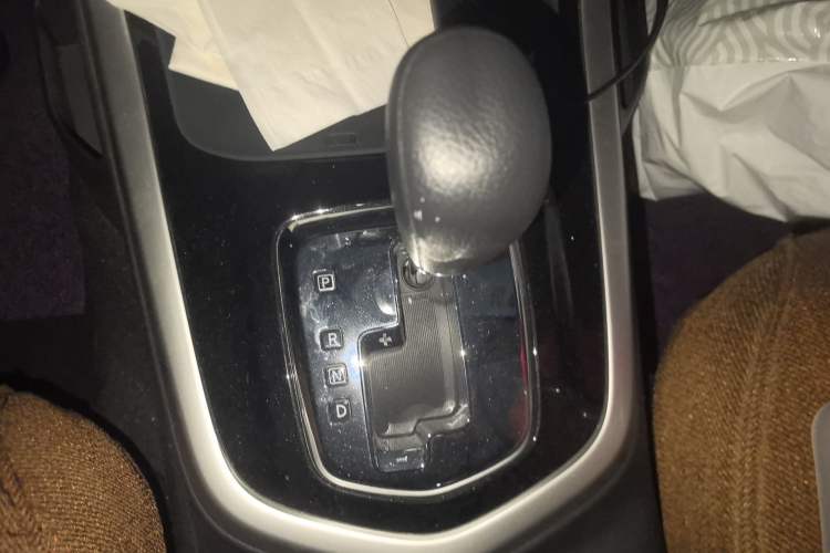 Used Nissan Navara 2017 2.5L Automatic 2WD Luxury Edition QR25