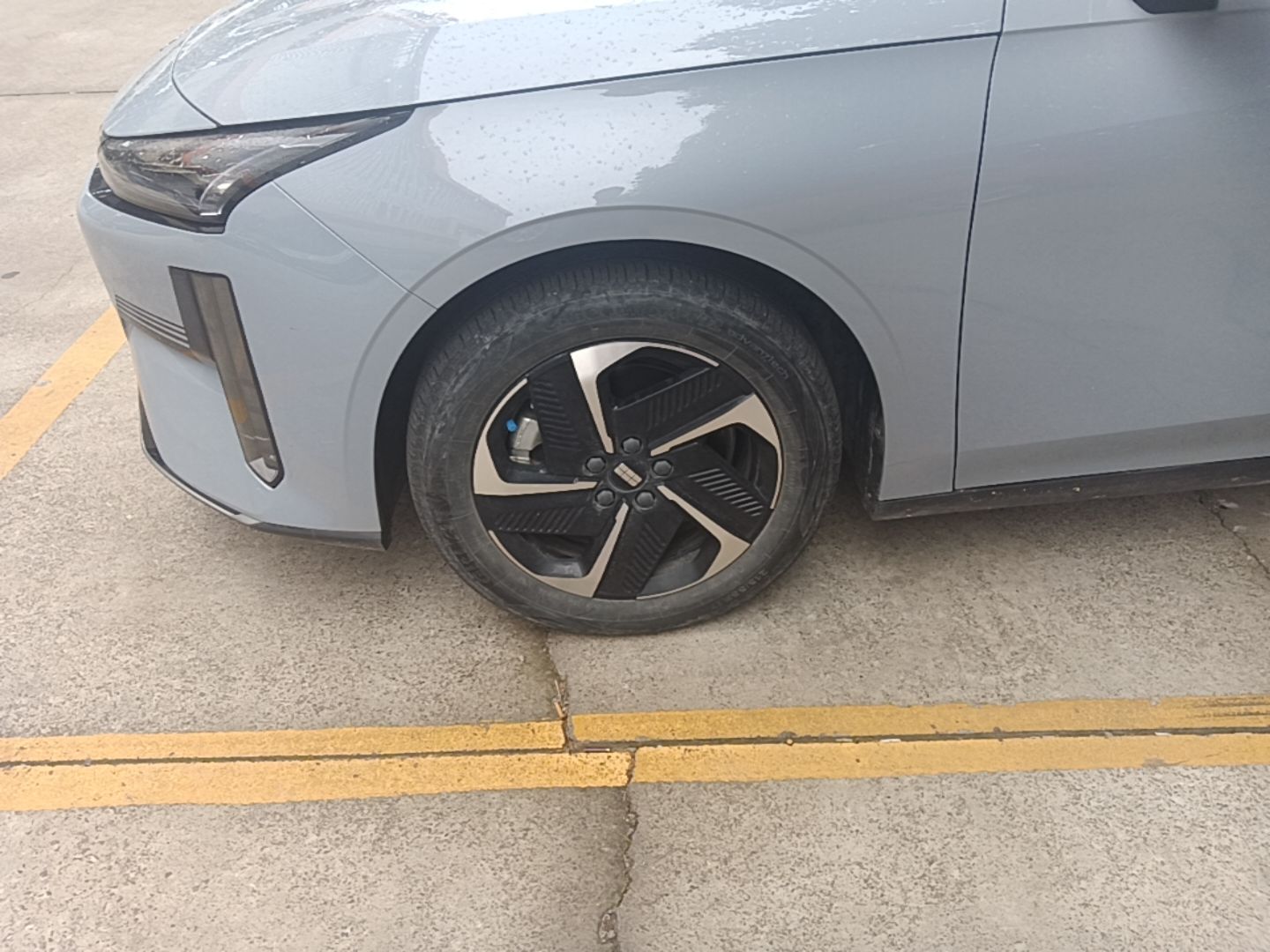 Geely Galaxy L6 2024 125km PLUS Dragon Edition — снимка 10