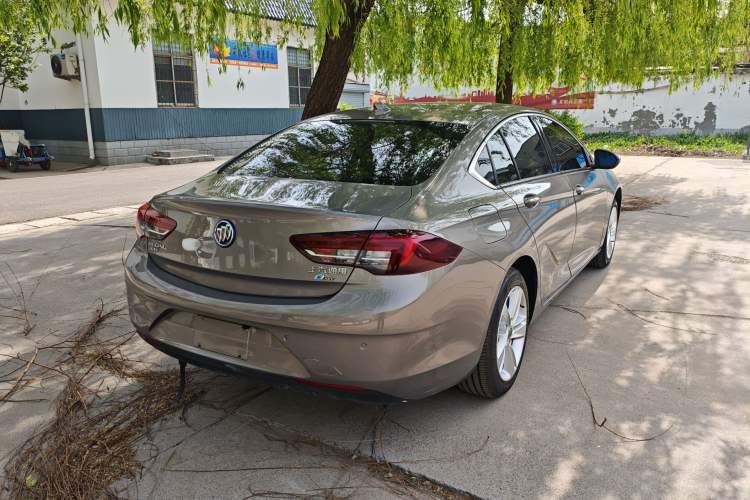 Used Buick Regal 2017 30H Elite Version

