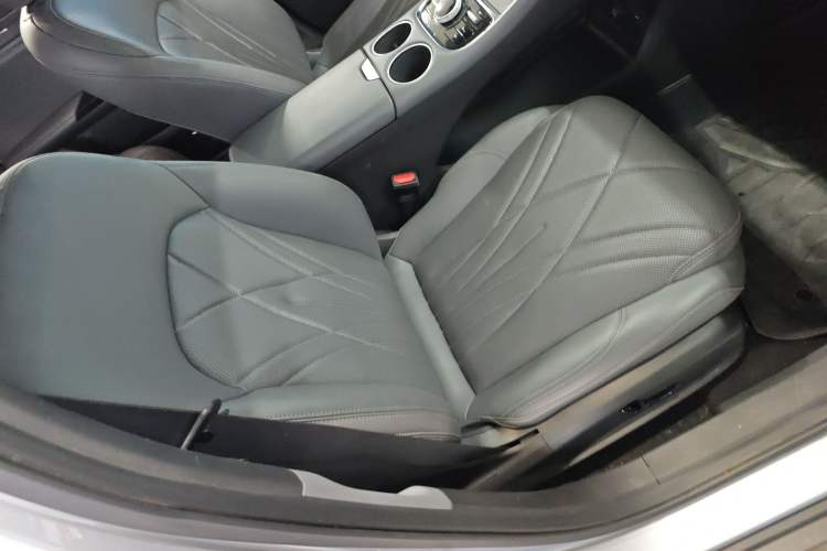 Used Geely Galaxy L6 2025 EM-i 140km Starship Edition
