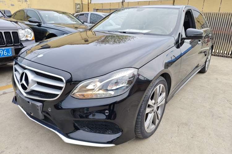 Used Mercedes-Benz E-Class 2015 Facelift E 200 L Sport Edition
