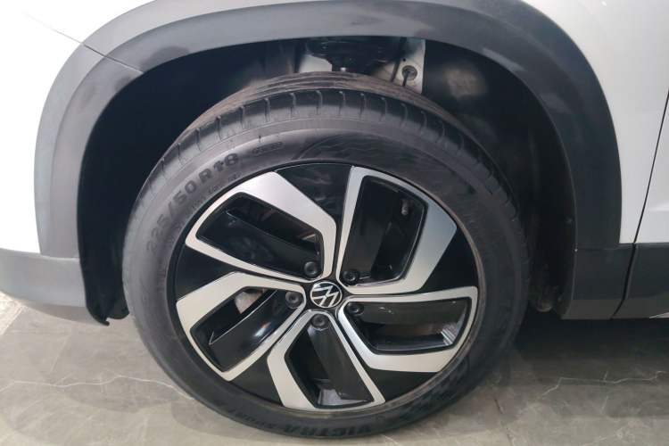 Used Volkswagen Tharu 2023 300TSI Two-Wheel-Drive Full Moon Edition Left Front Wheel Hub