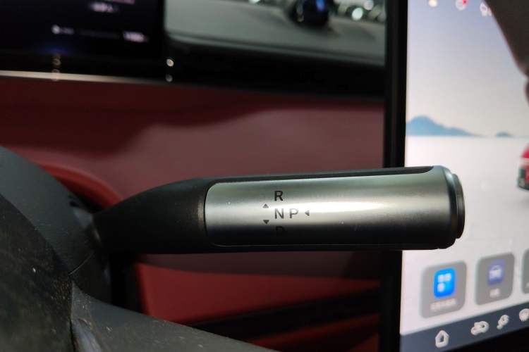 Used Hima Luxeed S7 2025 785 km Ultra