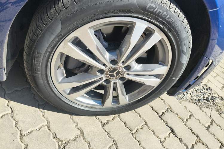 Used Mercedes-Benz C-Class 2020 C 200 L Fashion Edition Sport Version Right Front Wheel Hub