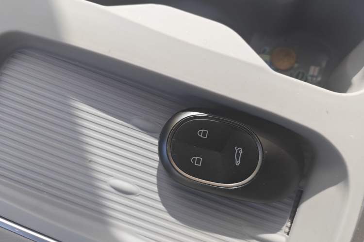 Used Nio EC6 2024 75 kWh