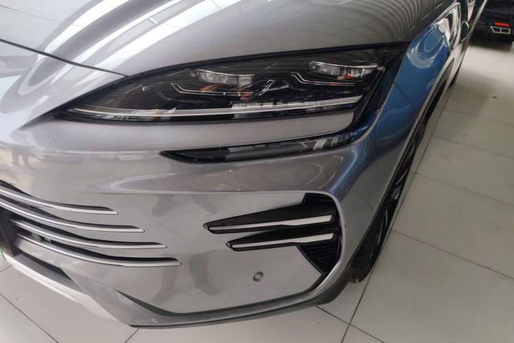 Used BYD Song PLUS New Energy 2025 DM-i Smart Drive 112KM Prestige Model Left Front Headlight