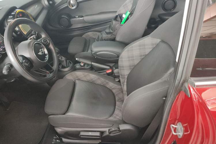 Used MINI 2016 1.5T COOPER Left Front Seat