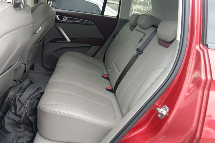 Used Baojun RS-5 2019 1.5T CVT Intelligent Driving Flagship Version China VI Emission Standard