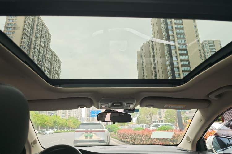 Used Geely Auto Emgrand GT 2016 2.4L Comfort Version Headliner