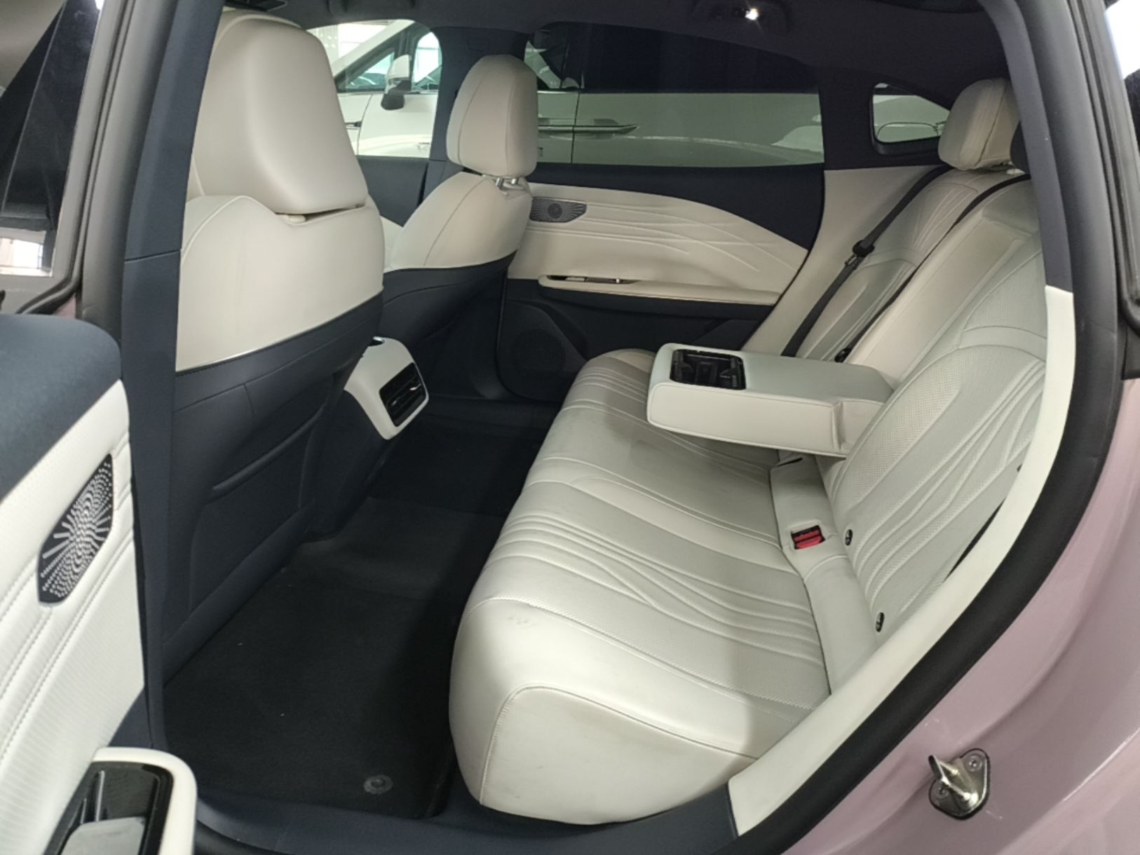 Geely Galaxy E8 2024 665 km Range Rear-Drive Starship Long-Range Version — снимка 20
