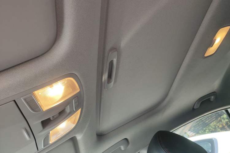 Used Hyundai Elantra (6th Generation / Lingdong) 2016 1.6L Automatic ZhiXuan – Elite Version