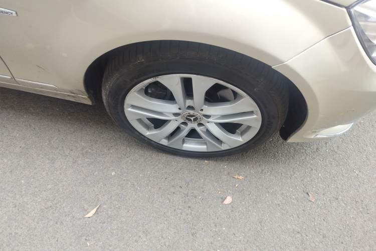 Used Mercedes-Benz C-Class 2011 C 200 CGI Fashion Model
