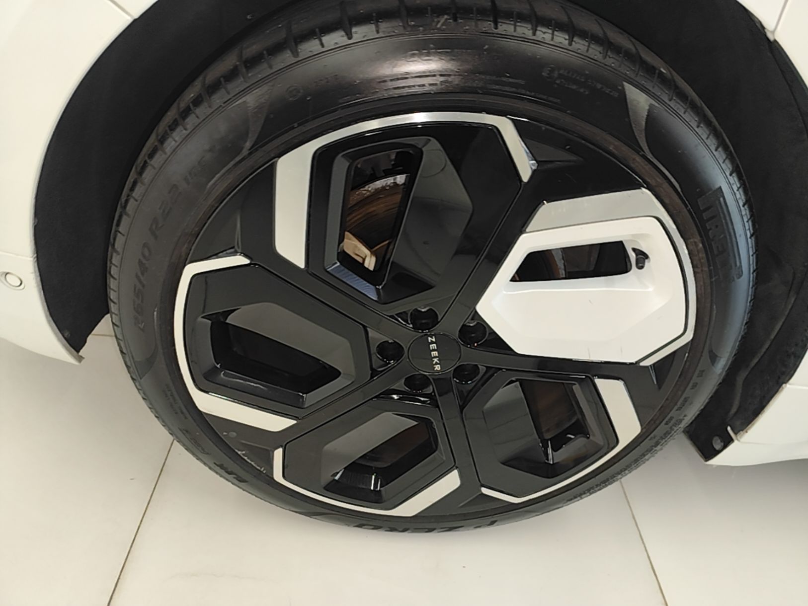 Zeekr 001 2023 YOU Edition 100 kWh — снимка 11