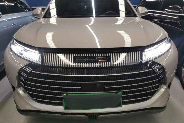 Used BYD Frigate 07 2023 DM-i 100KM Flagship Model Front