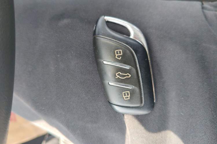 Used Roewe i5 2021 1.5L CVT Platinum Edition
