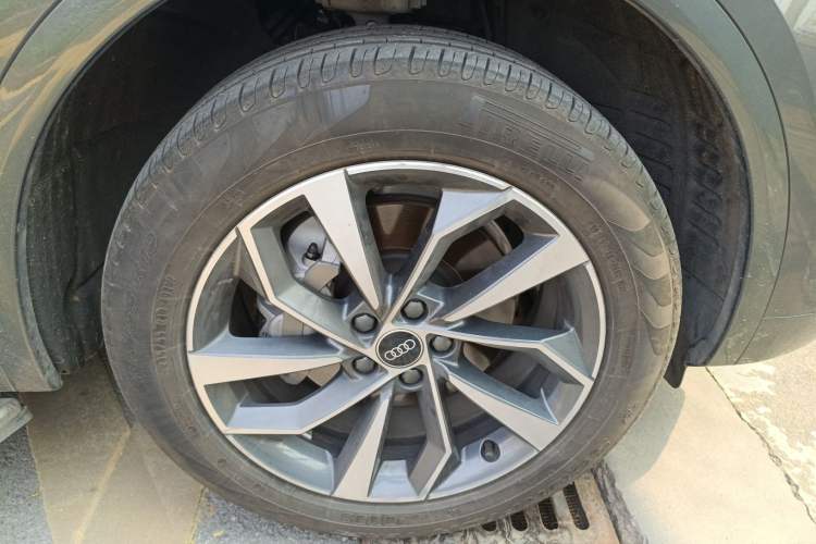 Used Audi Q5L 2023 40T Luxury Dynamic Model