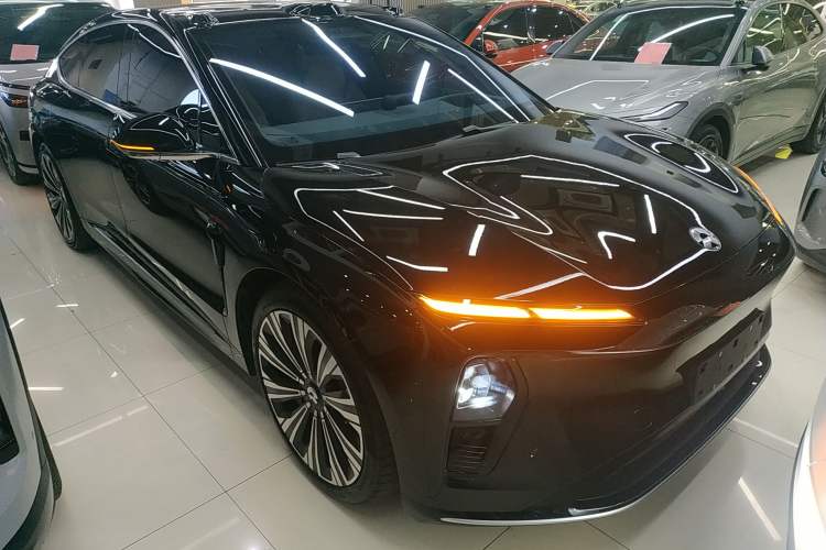 Used Nio ET9 2025 100kWh Signature Edition
