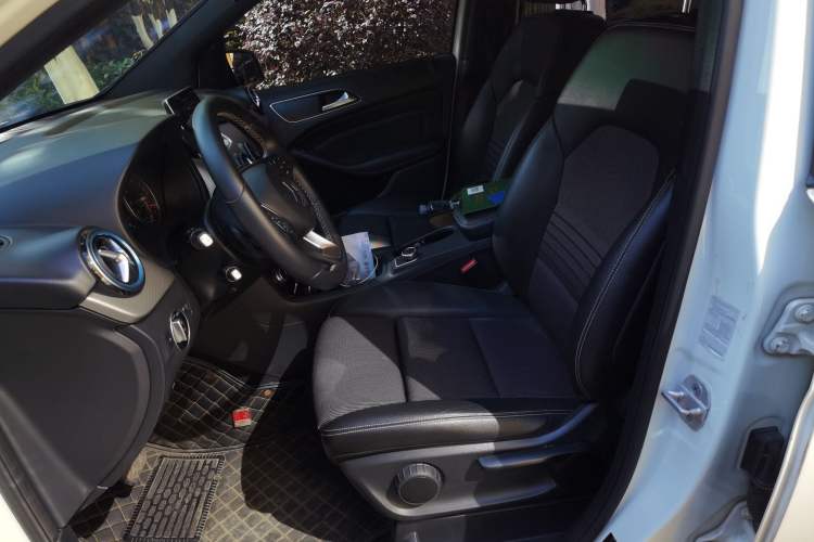 Used Mercedes-Benz B-Class 2015 B 200 Sport Edition