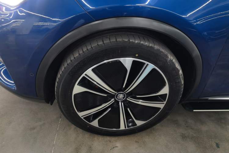 Used BYD Tang New Energy 2022 EV 635 km All-Wheel-Drive Flagship Model Left Front Wheel Hub