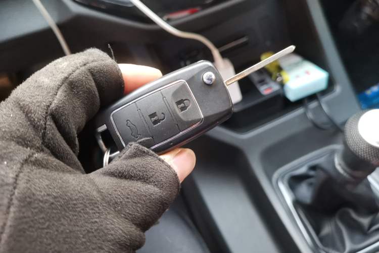 Used FORTHING Lingzhi 2023 V3 1.6L Base Model 2 Seats Vehicle Key